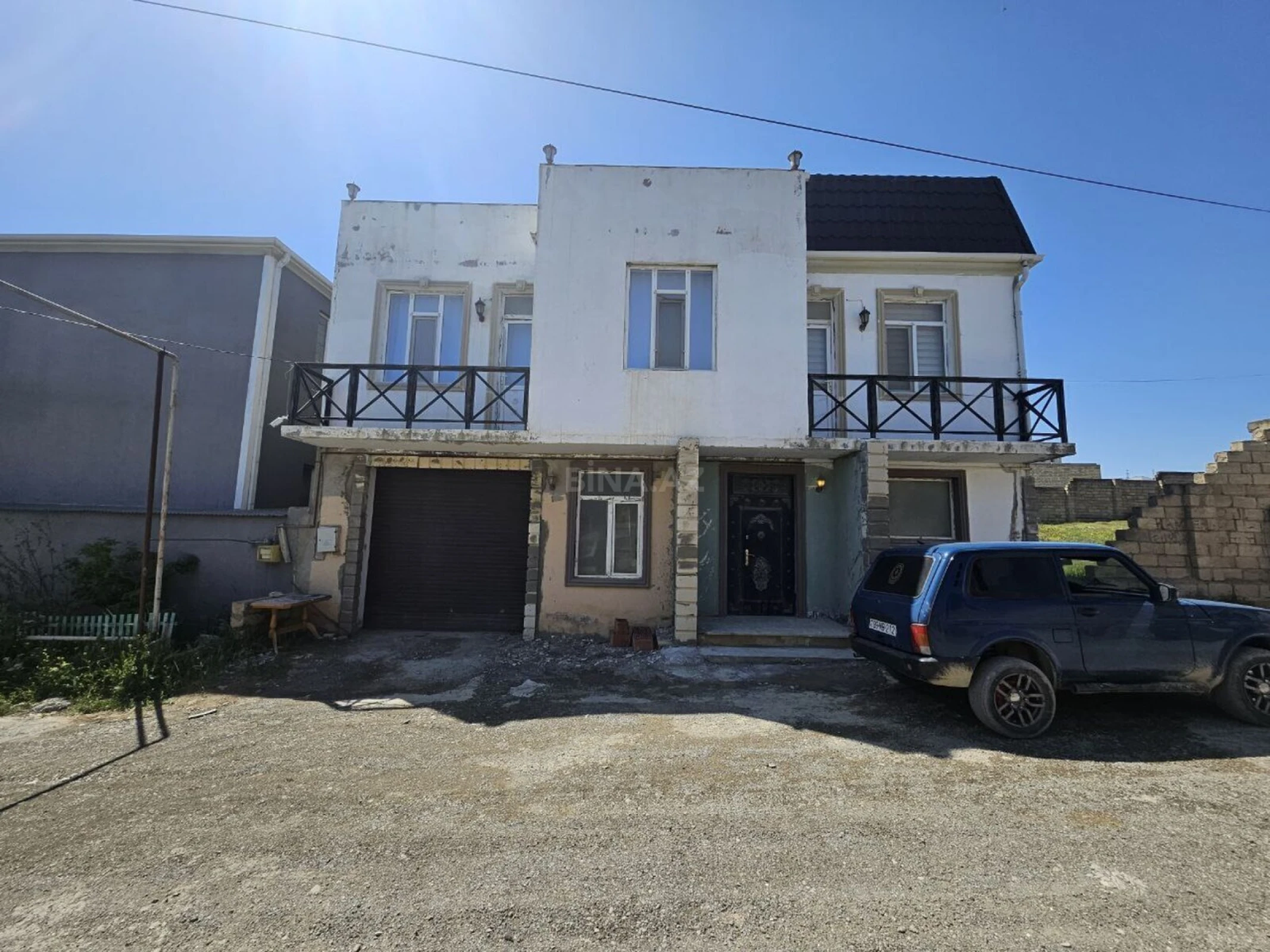 Satılır 5 otaqlı həyət evi 380 m²