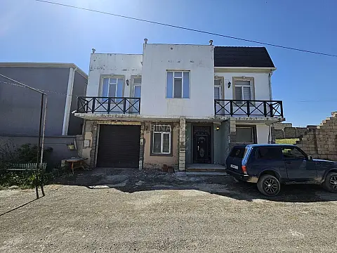 Satılır 5 otaqlı həyət evi 380 m² — Bakı, Badamdar 5 otaq 380.00 m²