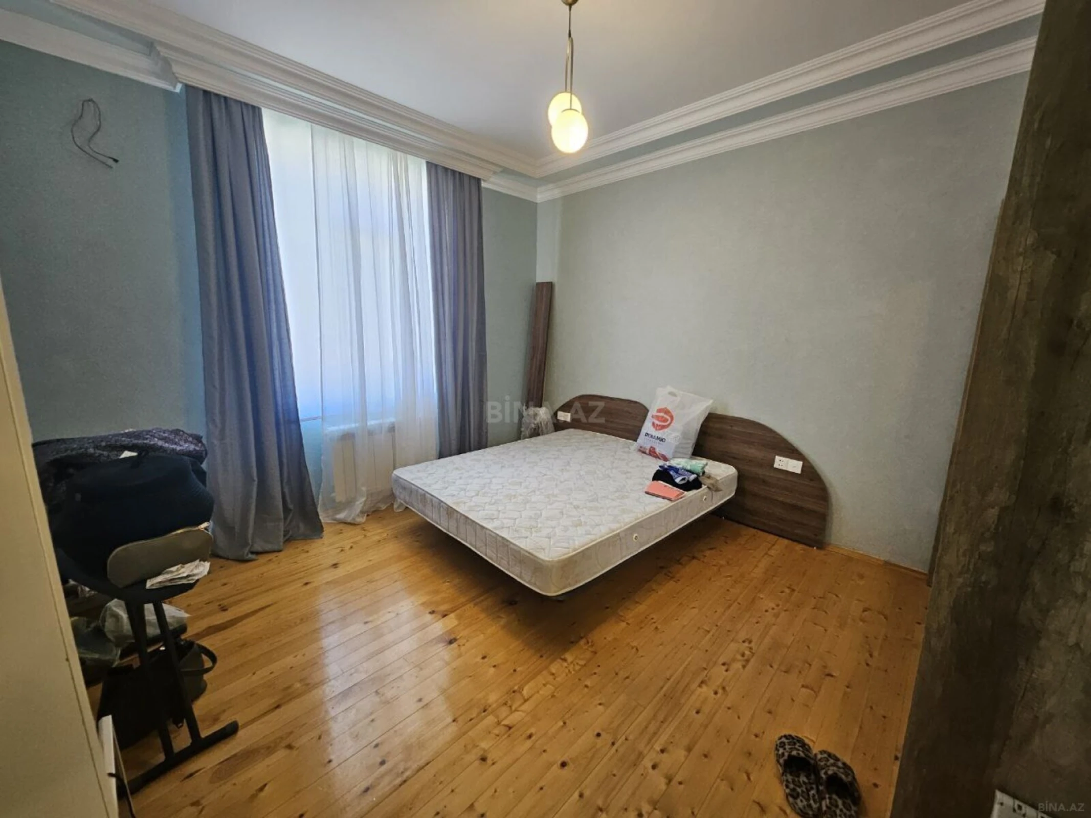 Satılır 5 otaqlı həyət evi 380 m²