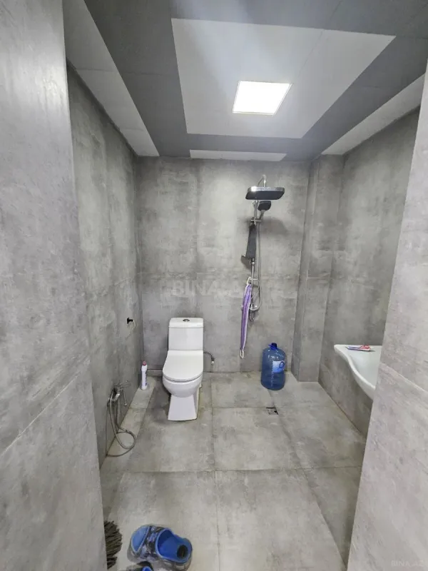 Satılır 5 otaqlı həyət evi 380 m²