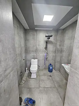 Satılır 5 otaqlı həyət evi 380 m²