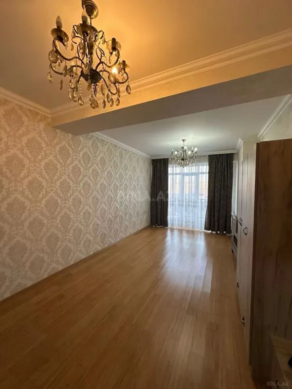 Satılır 2 otaqlı mənzil 80 m²