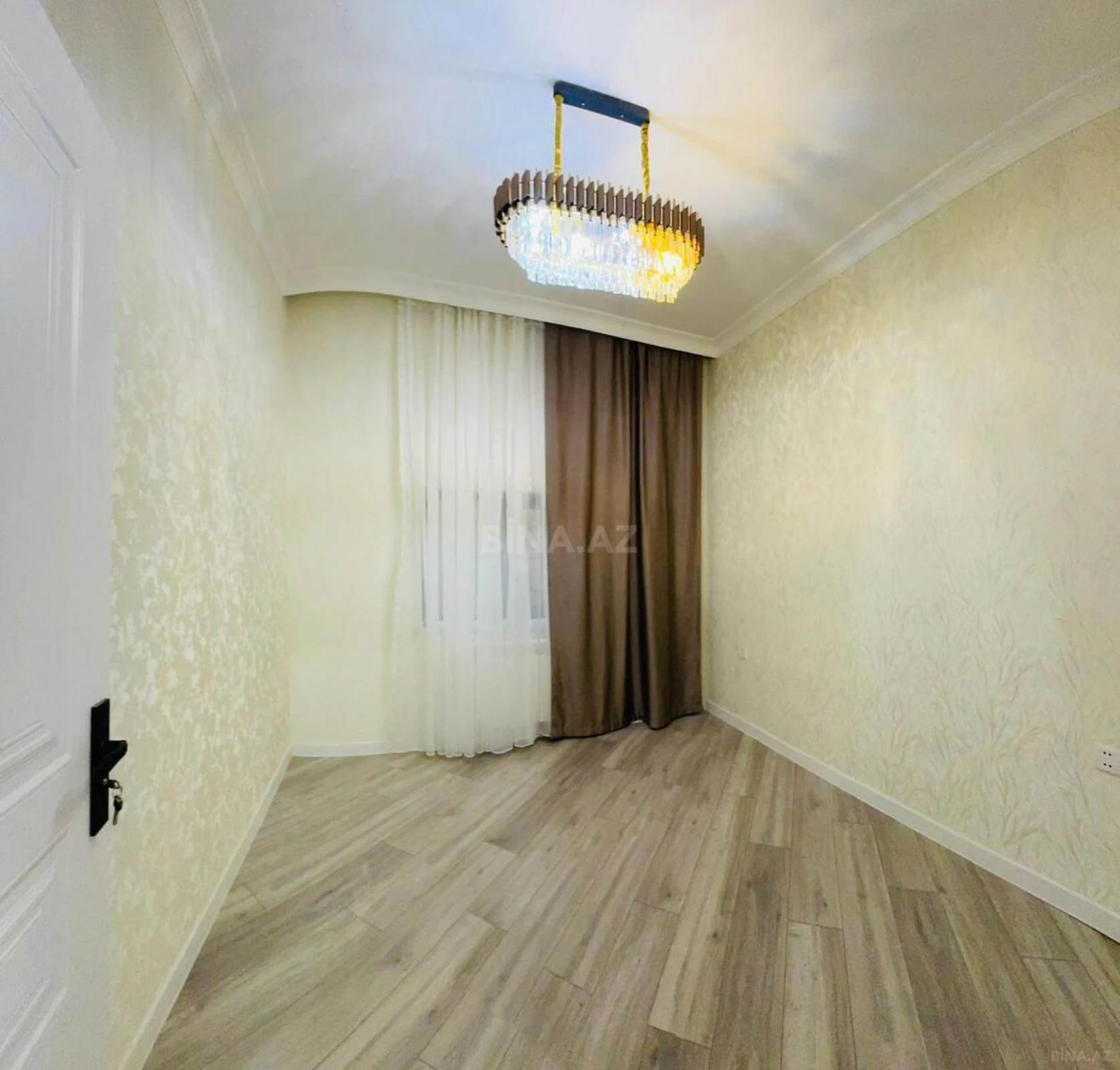 Satılır 7 otaqlı həyət evi 220 m²