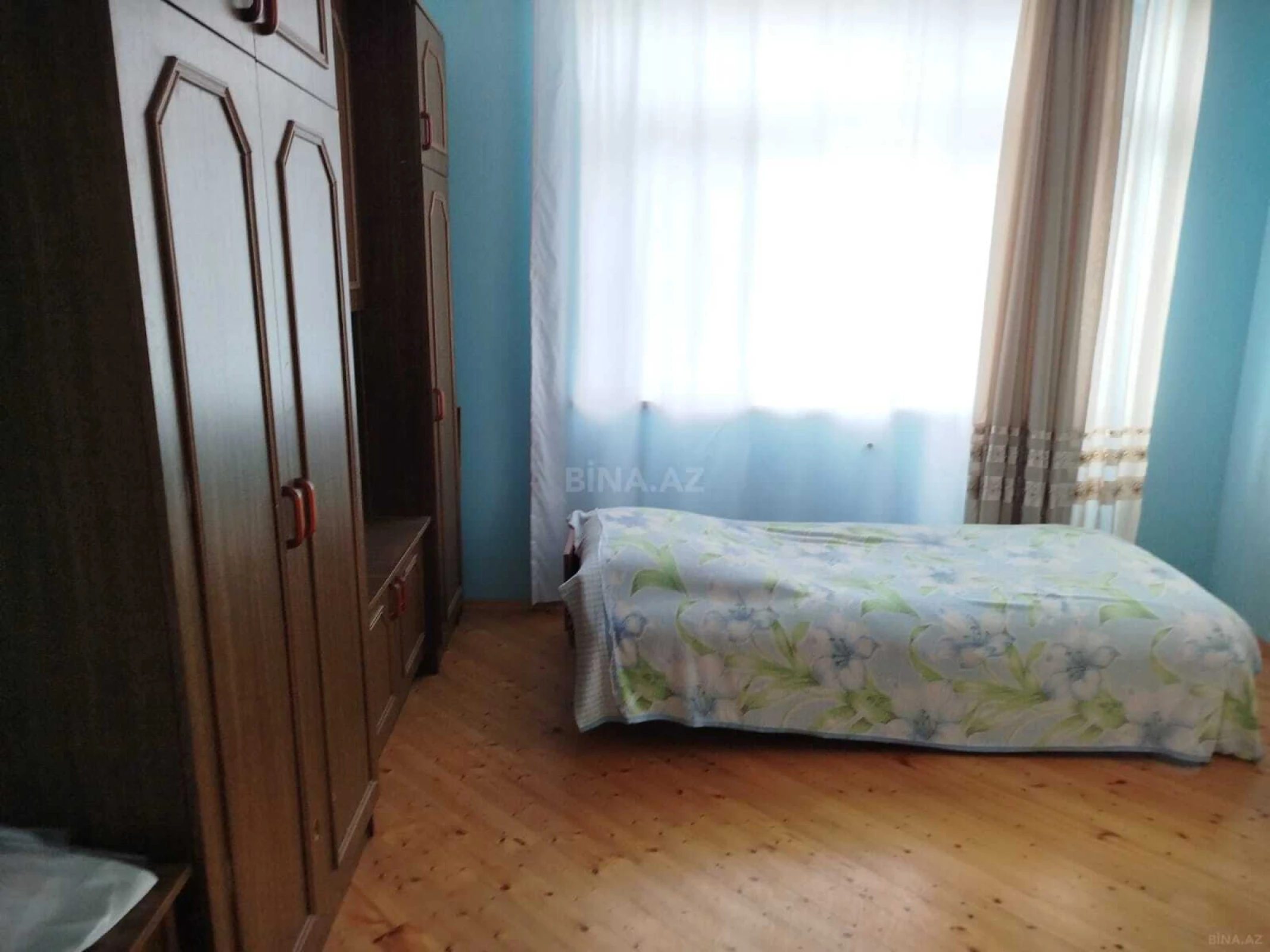 Satılır 4 otaqlı həyət evi 200 m²