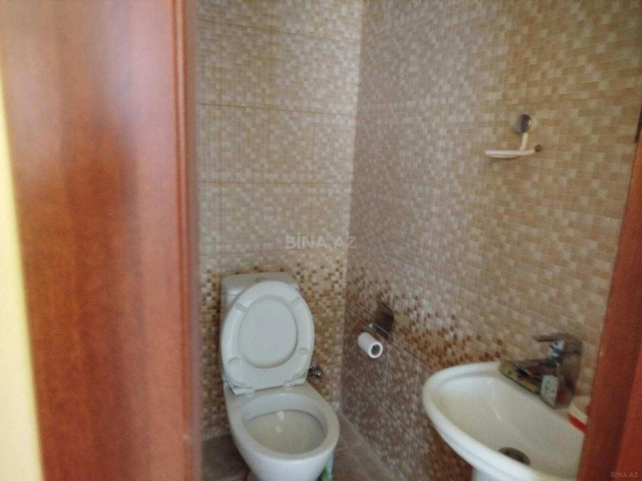 Satılır 4 otaqlı həyət evi 200 m²
