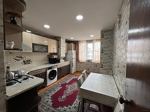 Satılır 4 otaqlı mənzil 100 m²