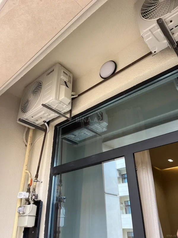 Satılır 1 otaqlı mənzil 64 m²