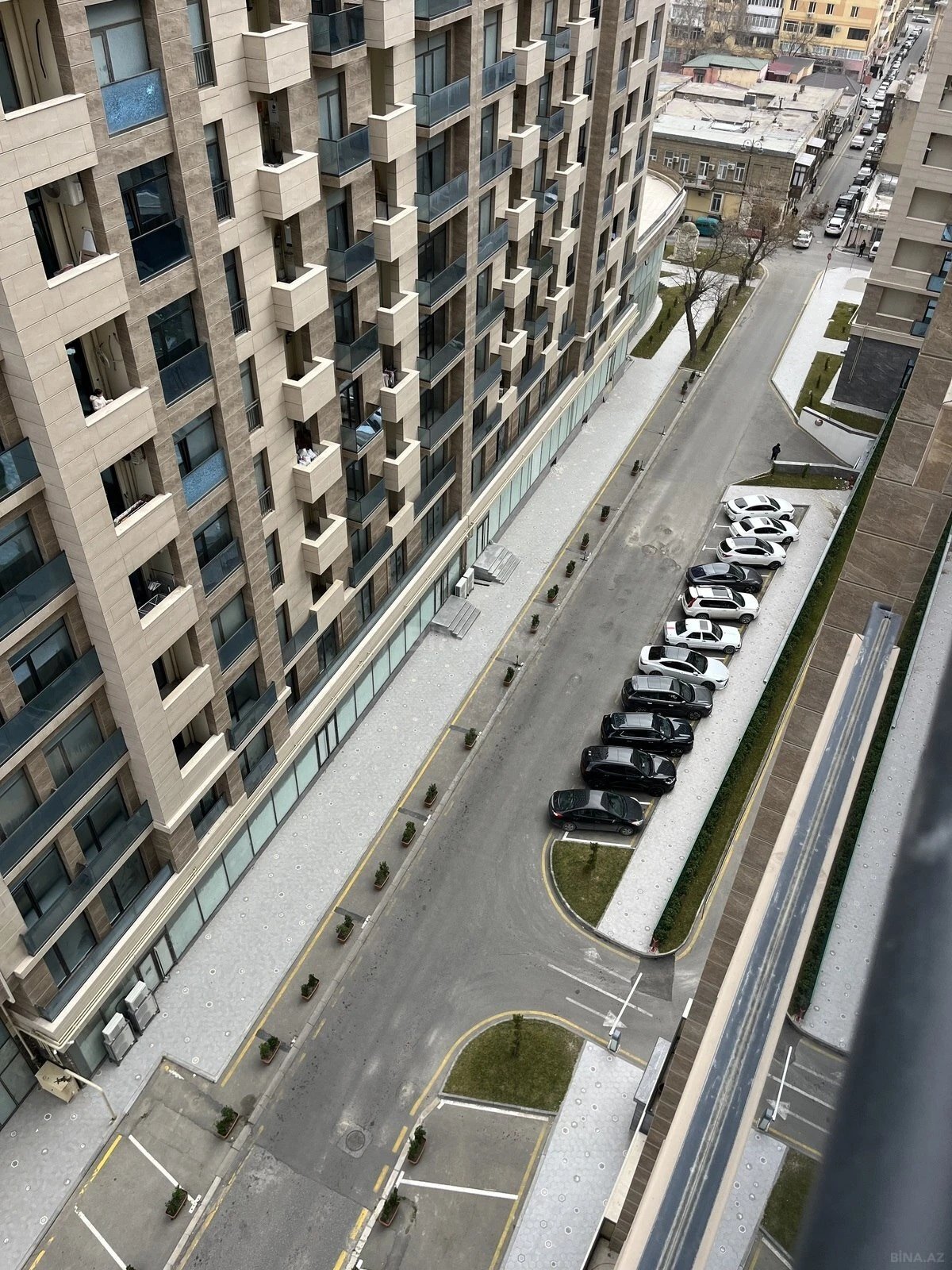 Satılır 1 otaqlı mənzil 64 m²