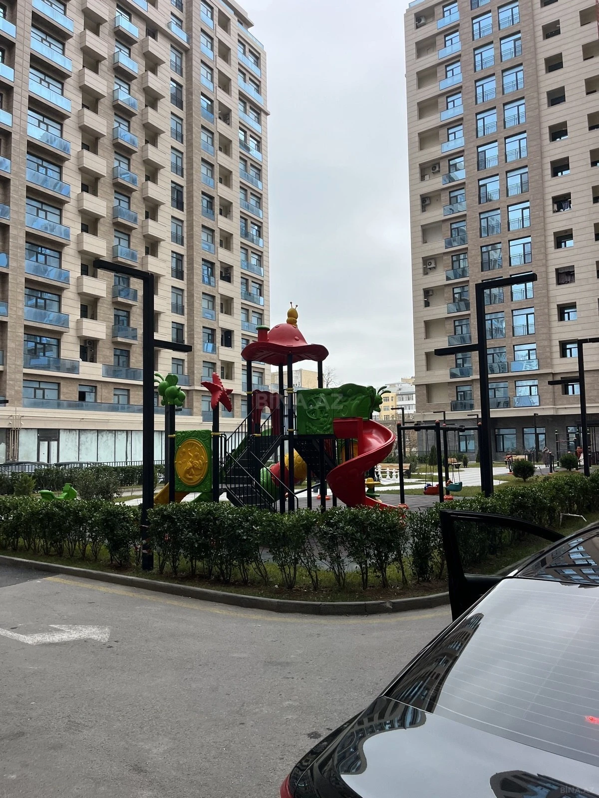 Satılır 1 otaqlı mənzil 64 m²