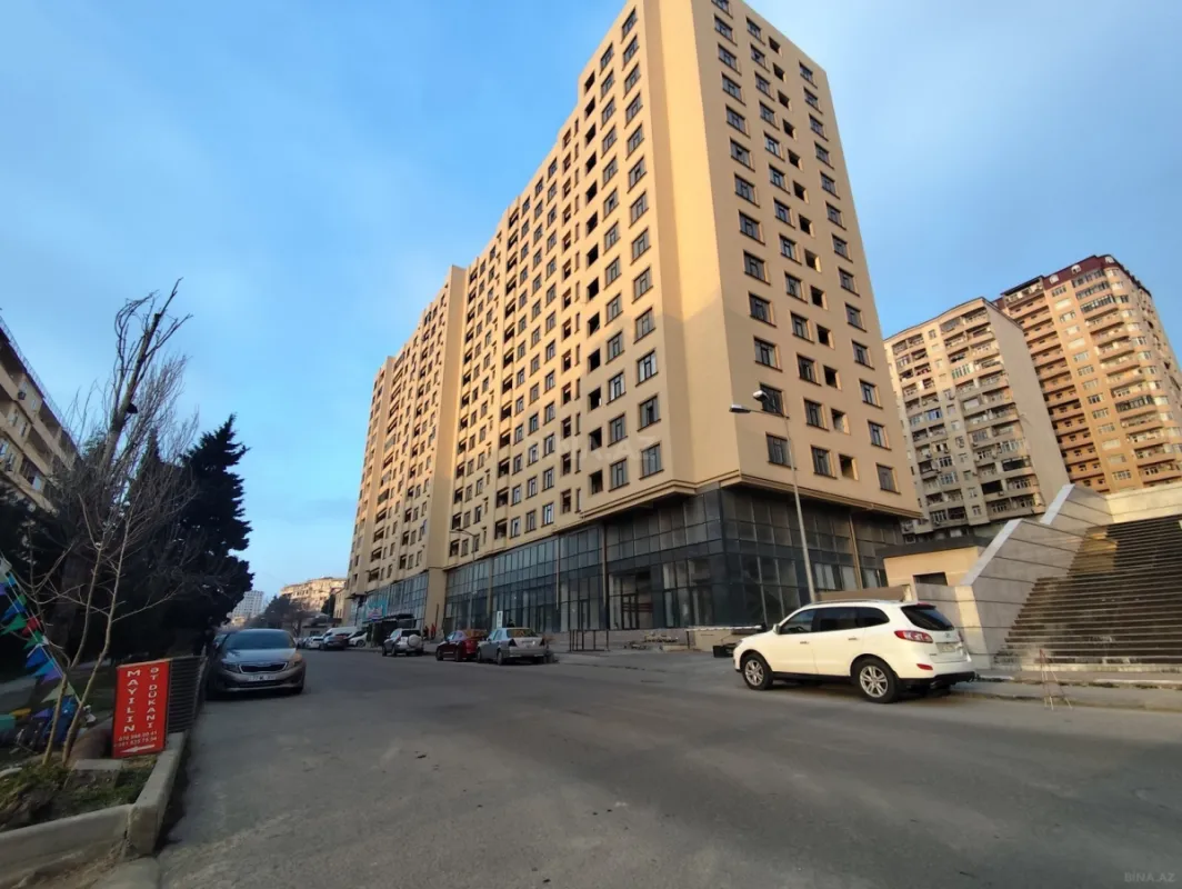 Satılır 2 otaqlı mənzil 68 m²