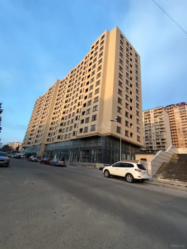 Satılır 2 otaqlı mənzil 68 m²