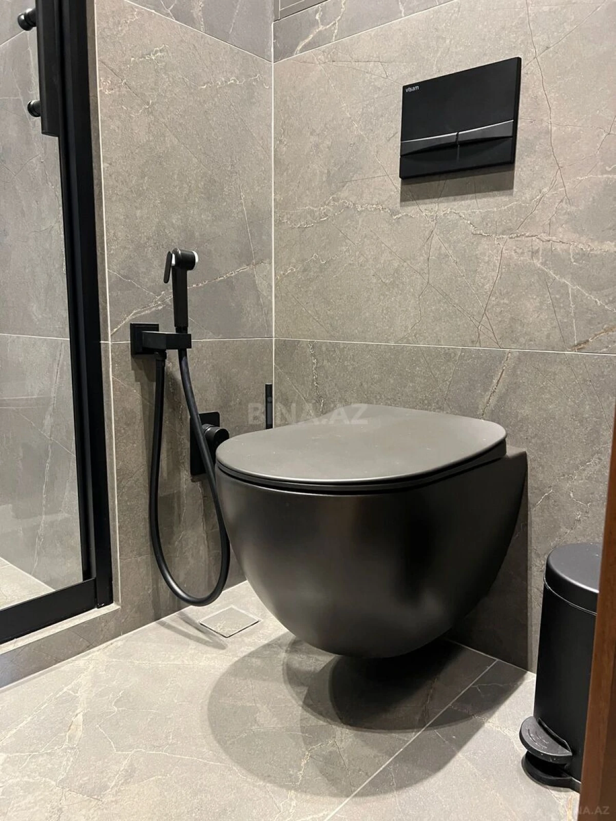 Kirayə verilir 3 otaqlı mənzil 160 m²