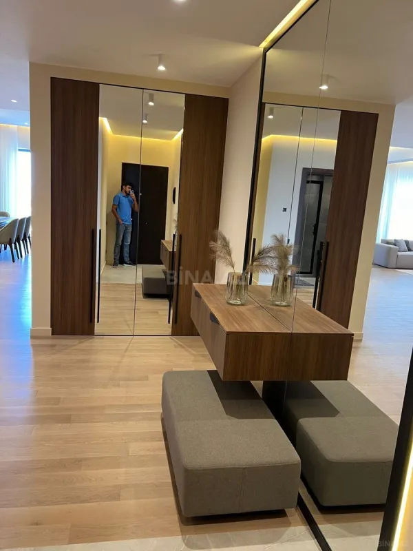 Kirayə verilir 3 otaqlı mənzil 160 m²