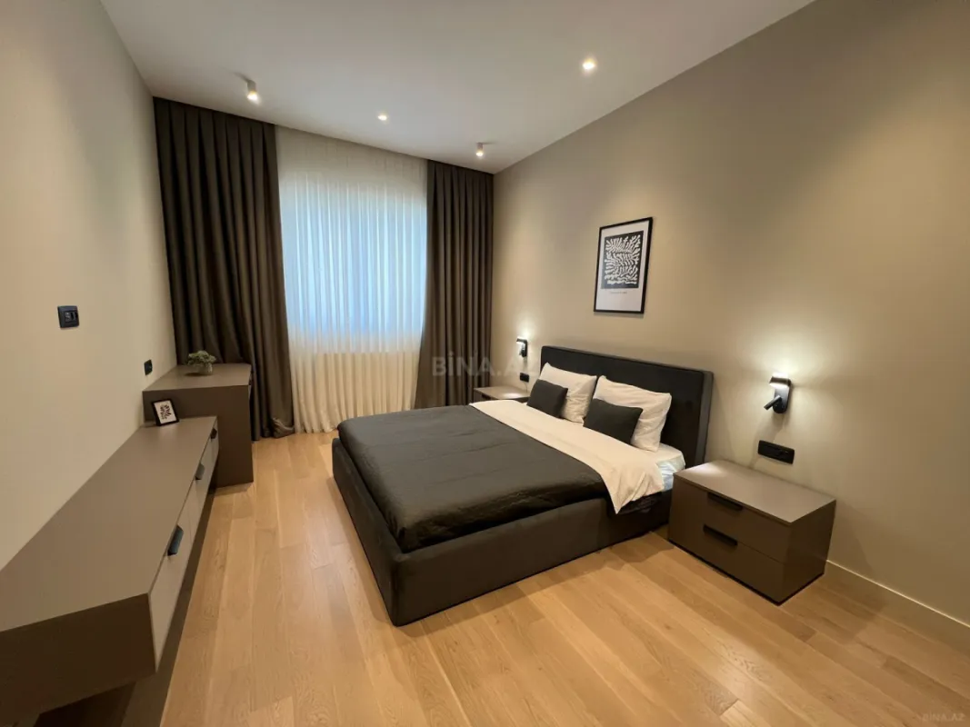 Kirayə verilir 3 otaqlı mənzil 160 m²