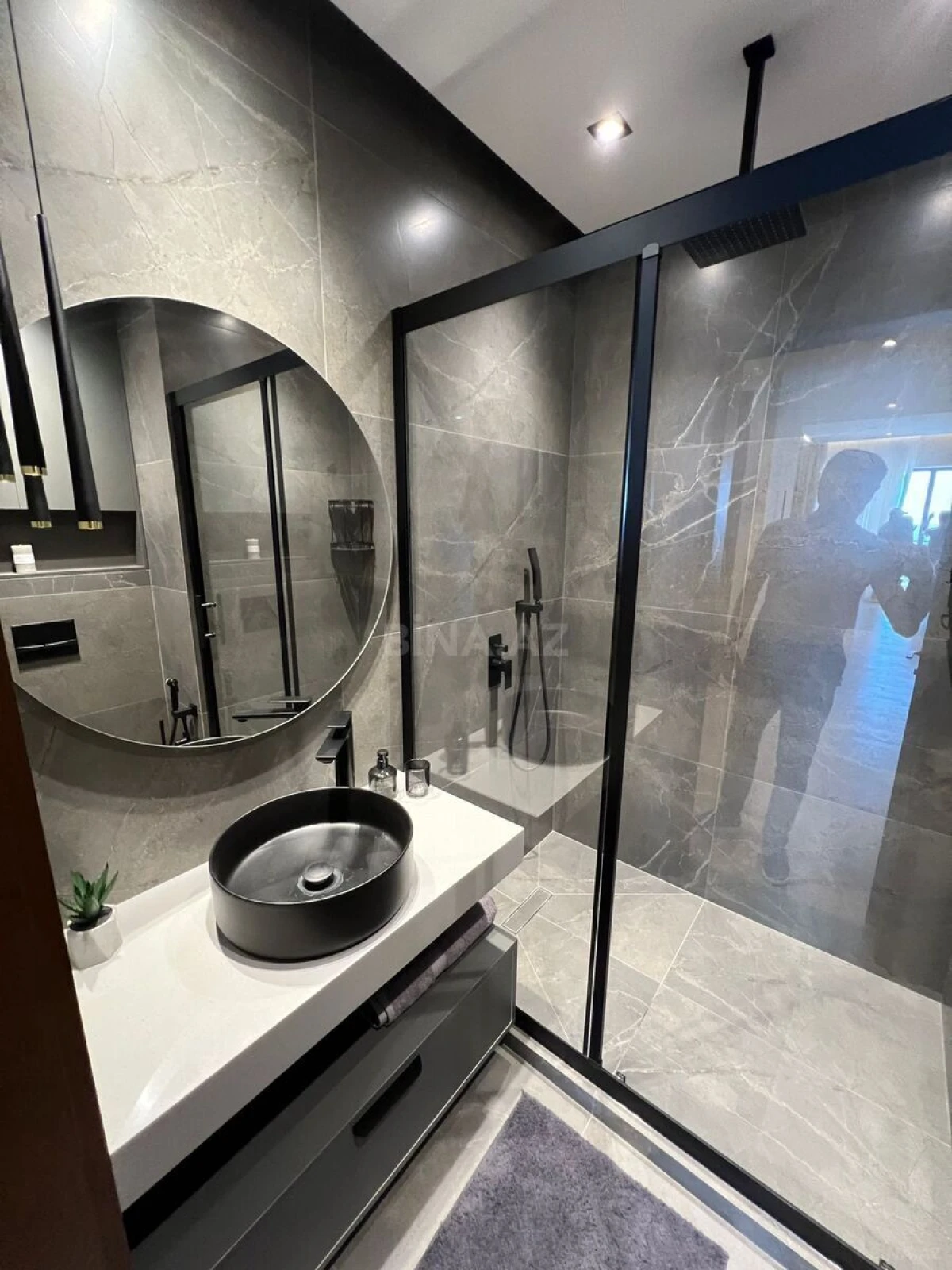 Kirayə verilir 3 otaqlı mənzil 160 m²