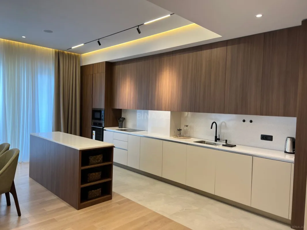 Kirayə verilir 3 otaqlı mənzil 160 m²