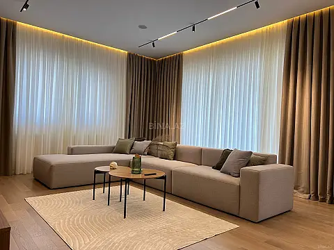 Kirayə verilir 3 otaqlı mənzil 160 m²