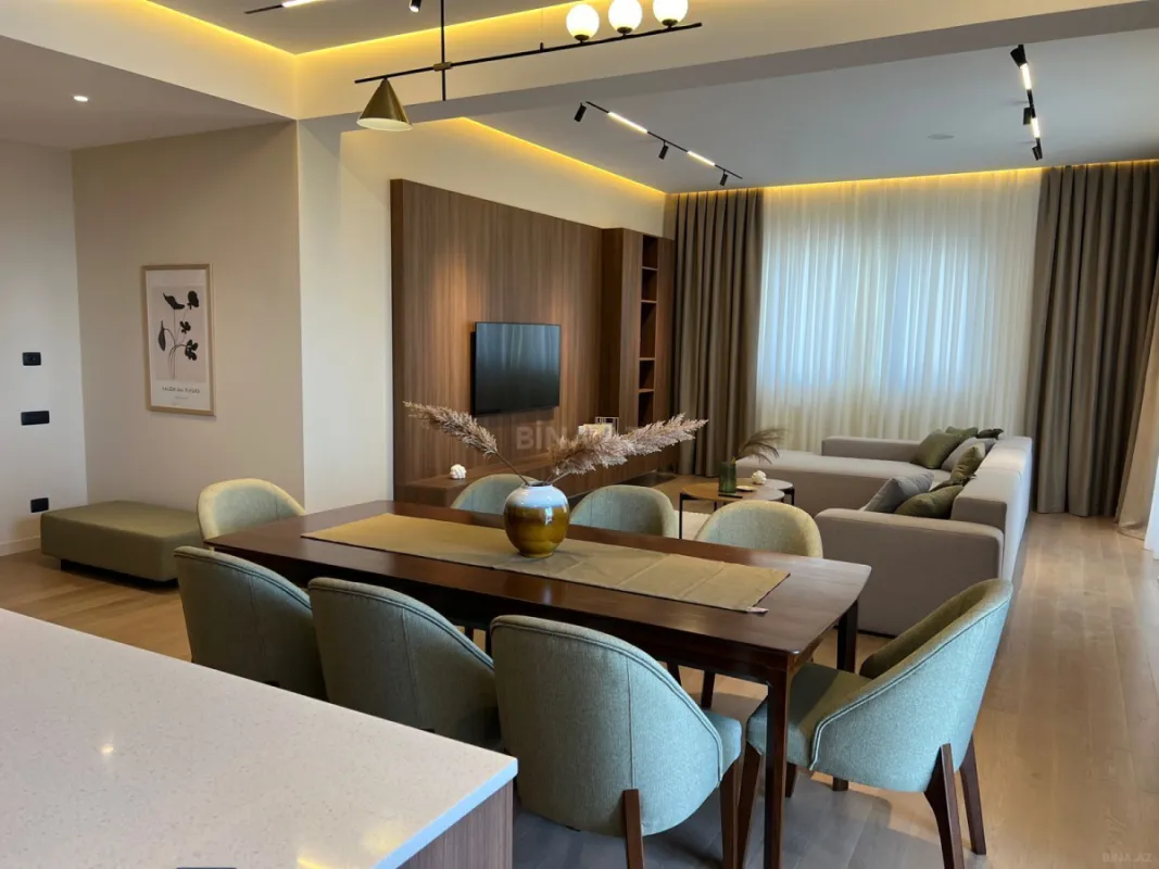 Kirayə verilir 3 otaqlı mənzil 160 m²