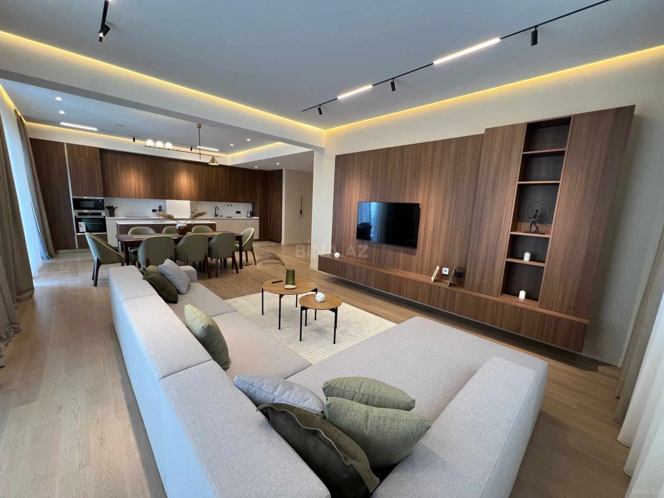 Kirayə verilir 3 otaqlı mənzil 160 m²