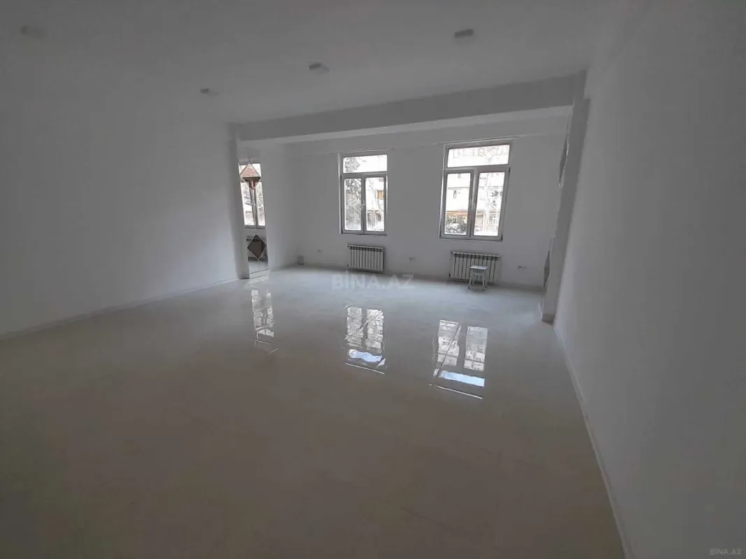 Satılır obyekt 1180 m²