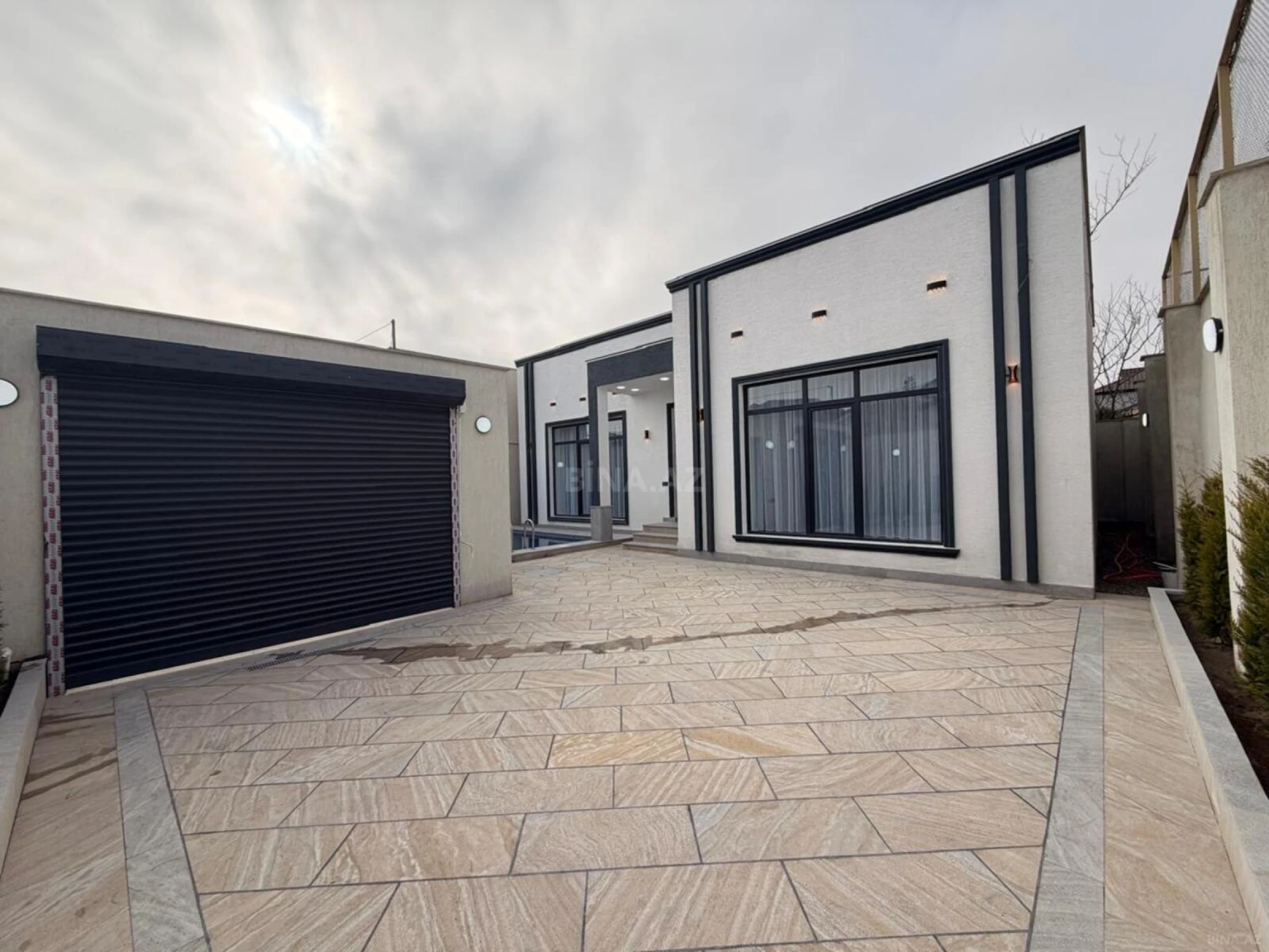 Satılır 3 otaqlı həyət evi 151 m²