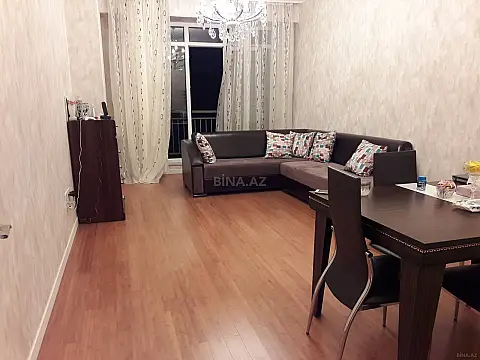 Kirayə verilir 2 otaqlı mənzil 75 m²