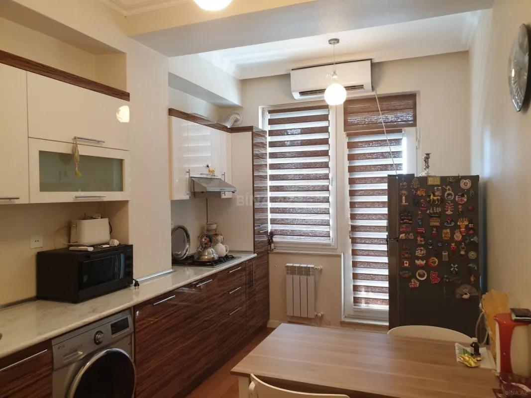 Kirayə verilir 2 otaqlı mənzil 75 m²