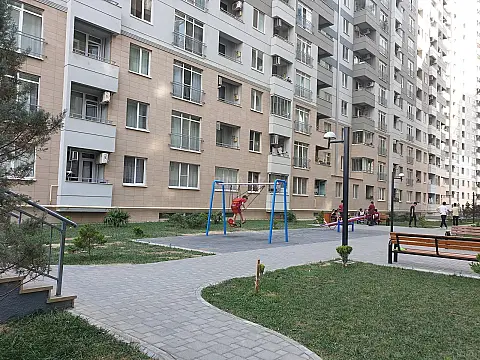 Kirayə verilir 2 otaqlı mənzil 75 m² — Bakı 2 otaq 75.00 m²