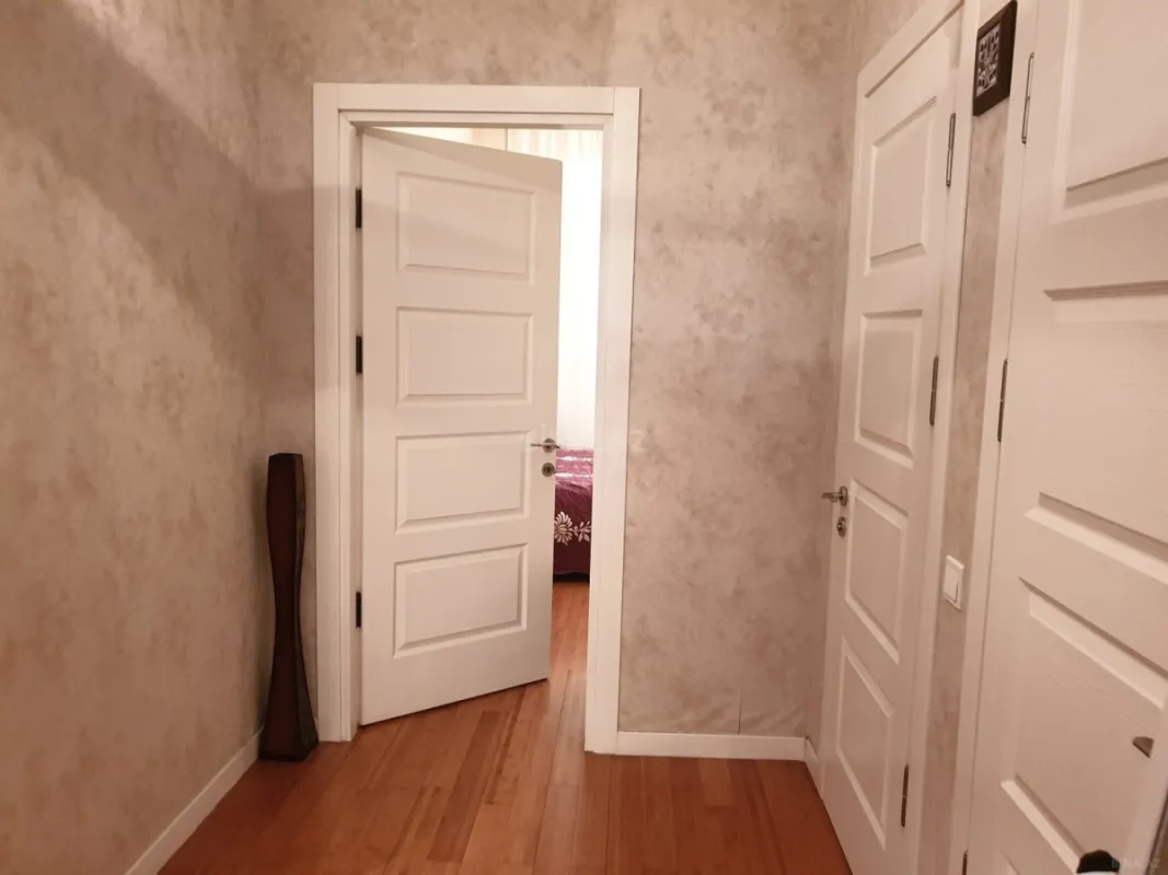 Kirayə verilir 2 otaqlı mənzil 75 m²