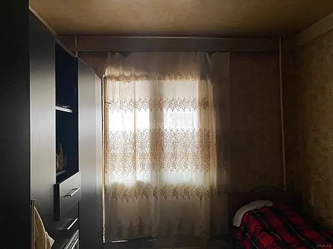 Satılır 5 otaqlı mənzil 100 m²