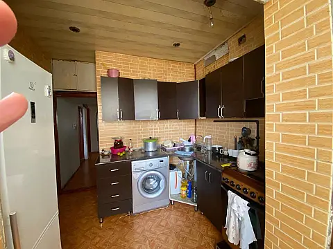 Satılır 5 otaqlı mənzil 100 m²