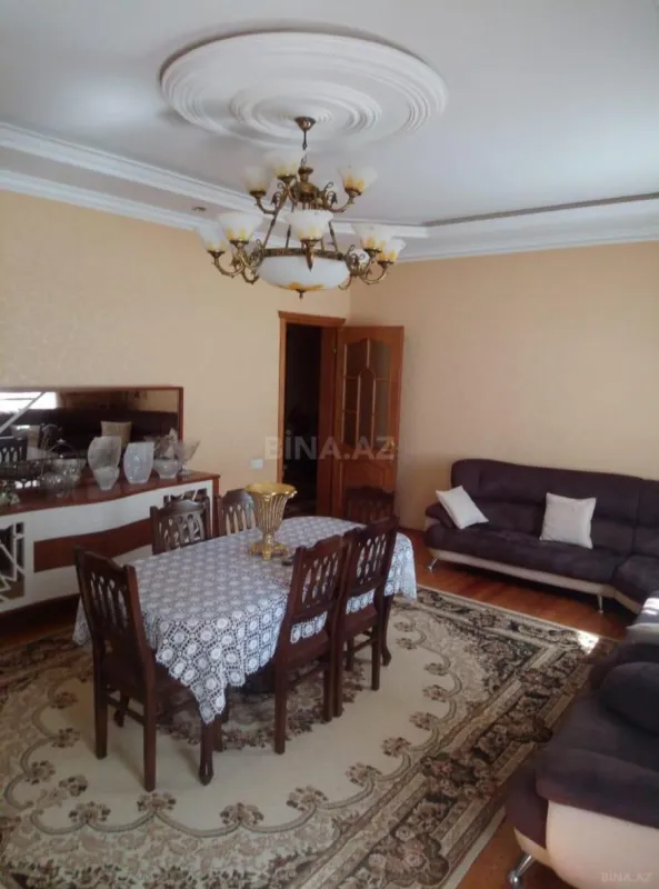 Satılır 5 otaqlı həyət evi 150 m²