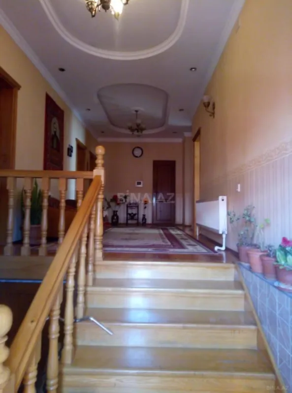 Satılır 5 otaqlı həyət evi 150 m²