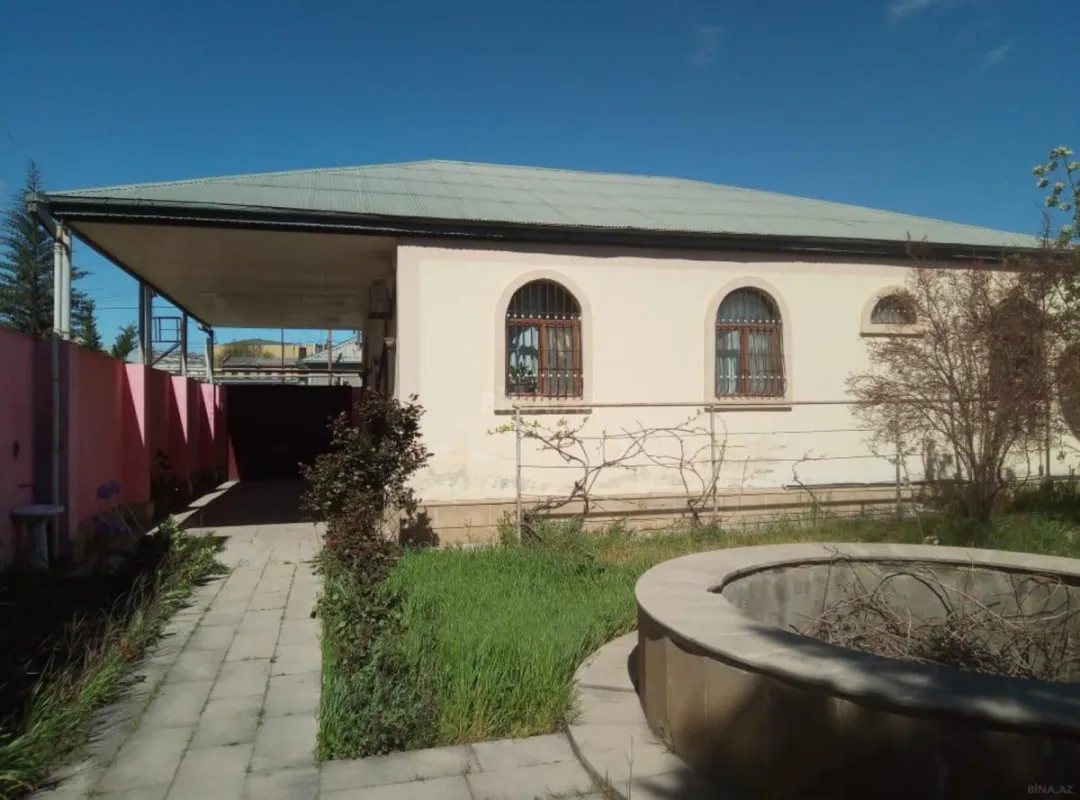 Satılır 5 otaqlı həyət evi 150 m²