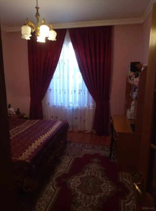 Satılır 5 otaqlı həyət evi 150 m²