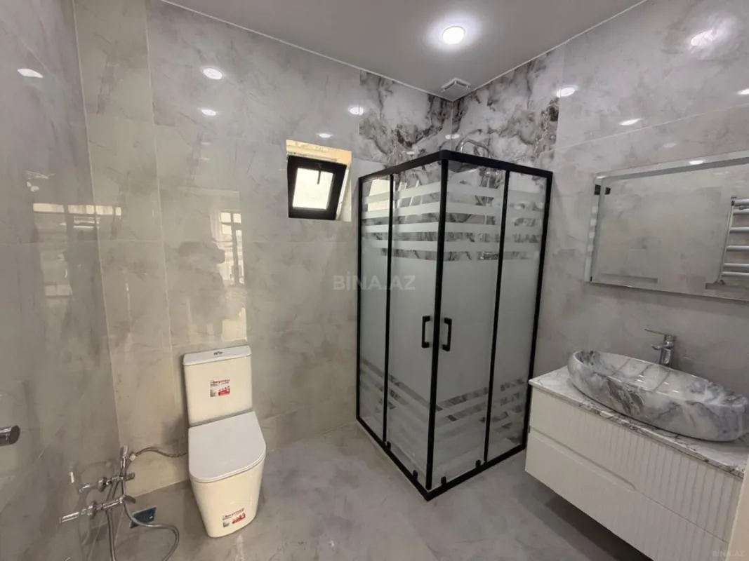 Satılır 5 otaqlı həyət evi 200 m²