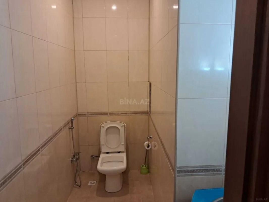 Satılır 4 otaqlı mənzil 204 m²