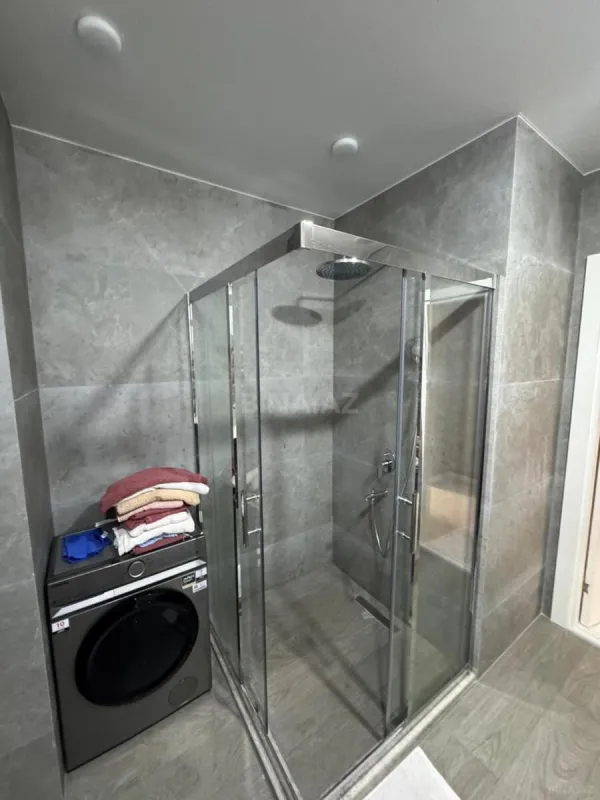 Kirayə verilir 3 otaqlı mənzil 140 m²