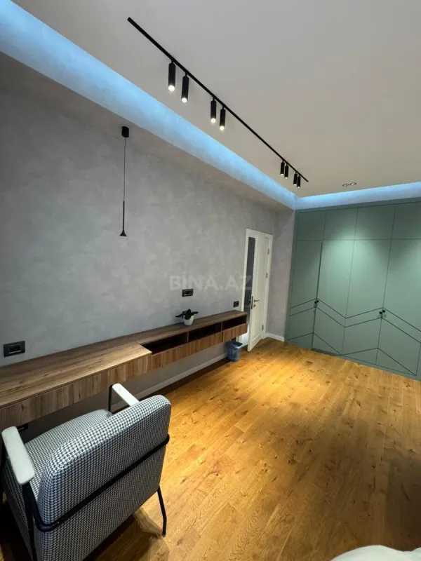 Kirayə verilir 3 otaqlı mənzil 140 m²