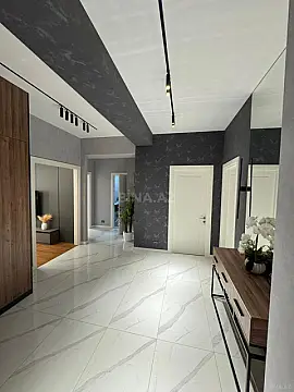 Kirayə verilir 3 otaqlı mənzil 140 m²