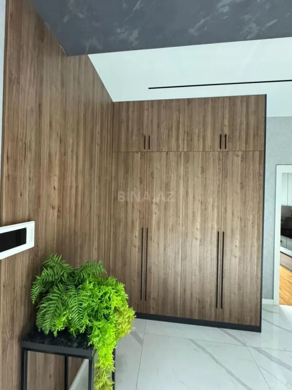 Kirayə verilir 3 otaqlı mənzil 140 m²