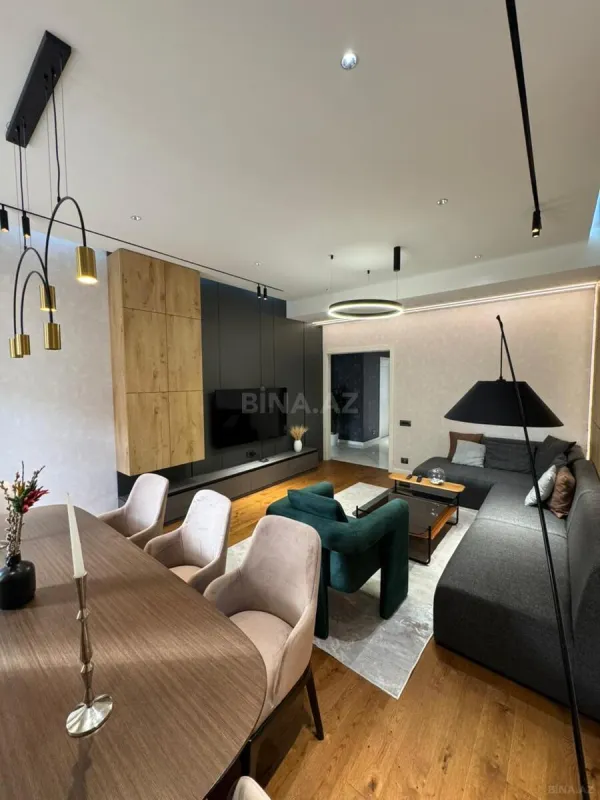 Kirayə verilir 3 otaqlı mənzil 140 m²