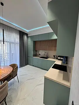 Kirayə verilir 3 otaqlı mənzil 140 m²
