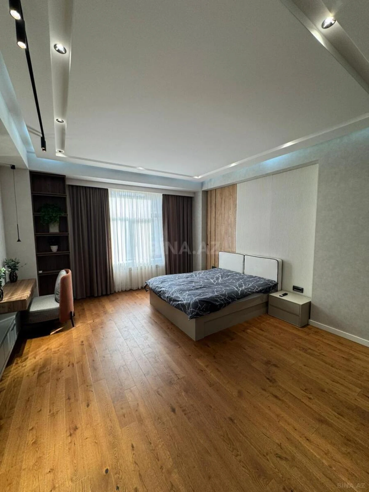 Kirayə verilir 3 otaqlı mənzil 140 m²