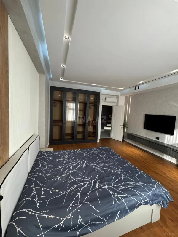 Kirayə verilir 3 otaqlı mənzil 140 m²