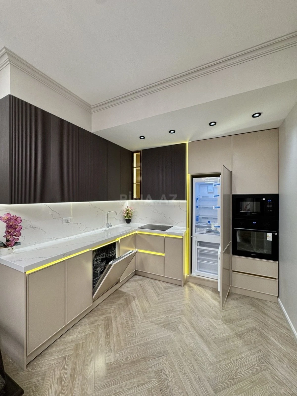 Satılır 3 otaqlı mənzil 91 m²