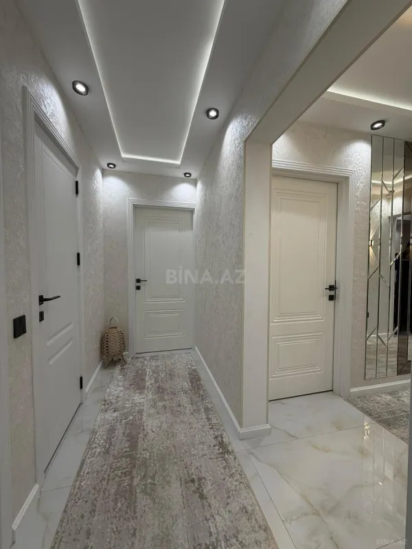 Satılır 5 otaqlı mənzil 120 m²