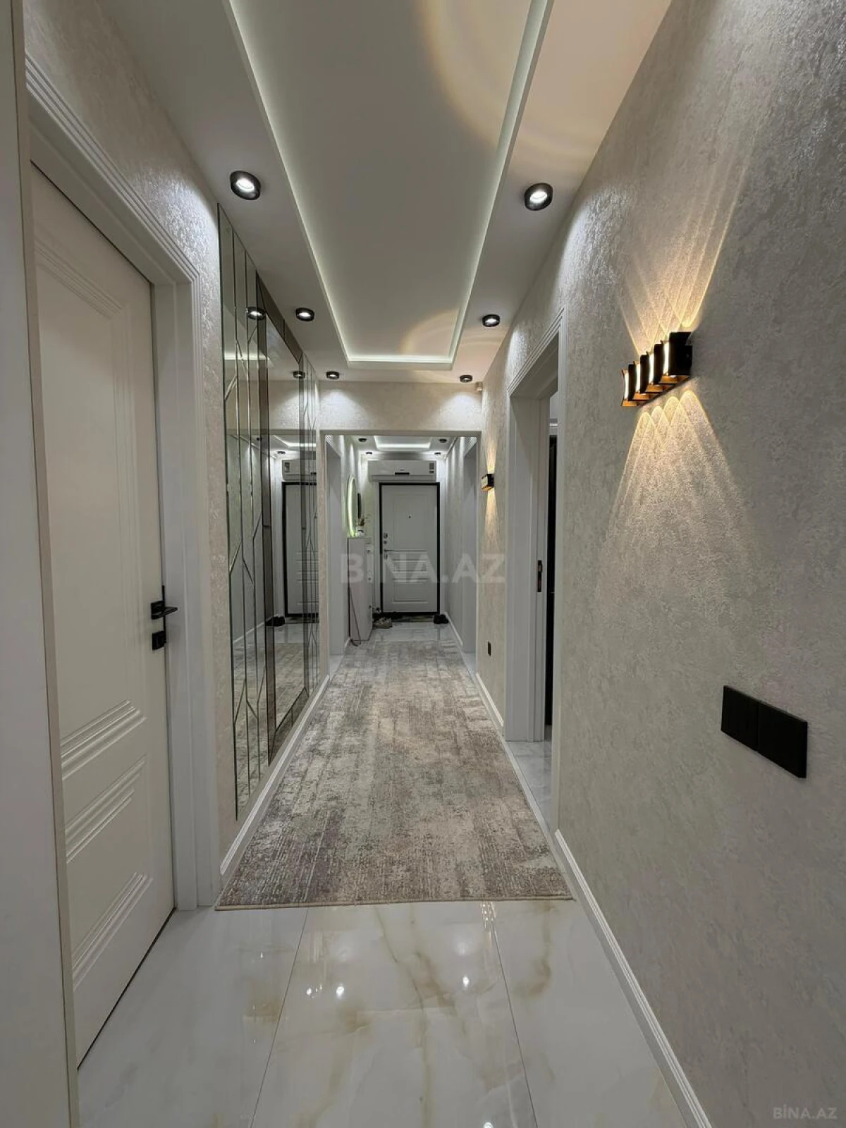Satılır 5 otaqlı mənzil 120 m²