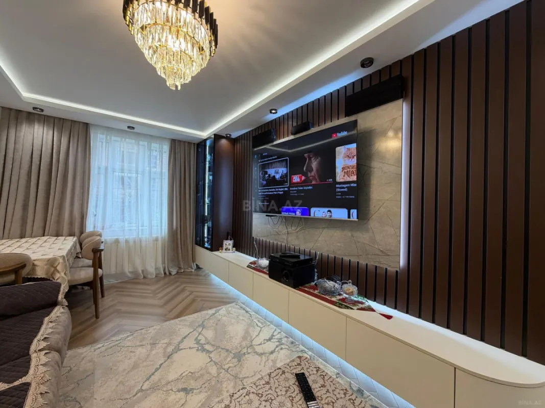 Satılır 5 otaqlı mənzil 120 m²