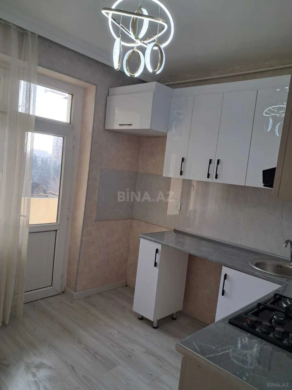 Satılır 3 otaqlı mənzil 70 m²